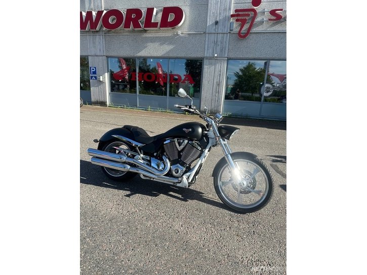 Moottoripyörä Victory Jackpot 2011 21155288