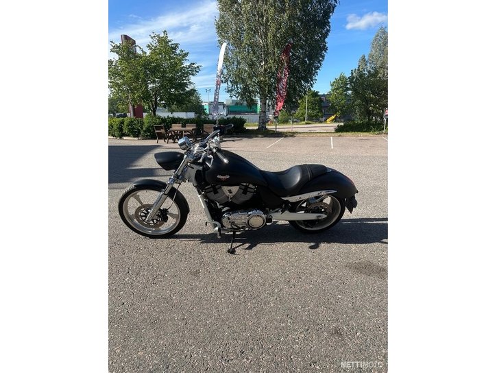 Moottoripyörä Victory Jackpot 2011 21155292