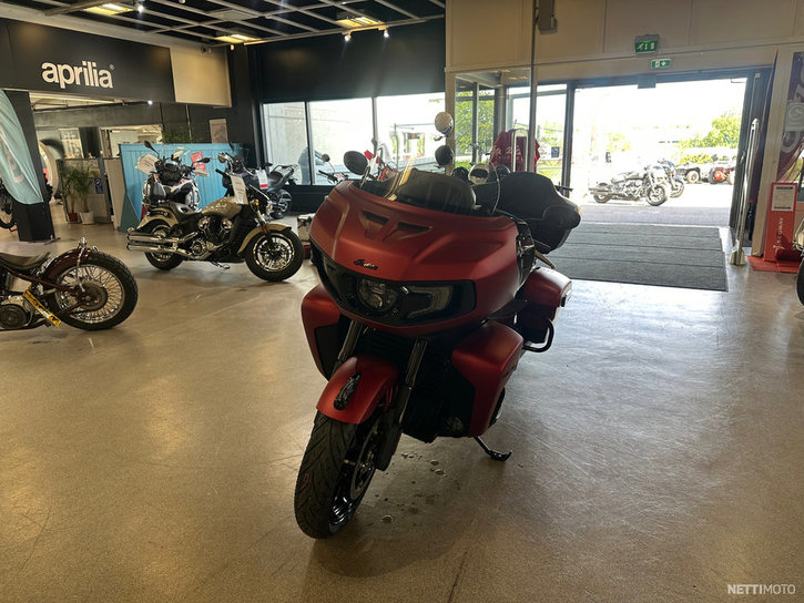 Moottoripyörä Indian Pursuit 2025 21200075