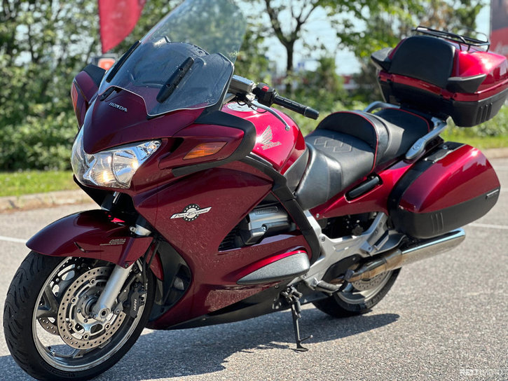 Moottoripyörä Honda ST 2005 21409327