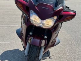 Moottoripyörä Honda ST 2005 21409329