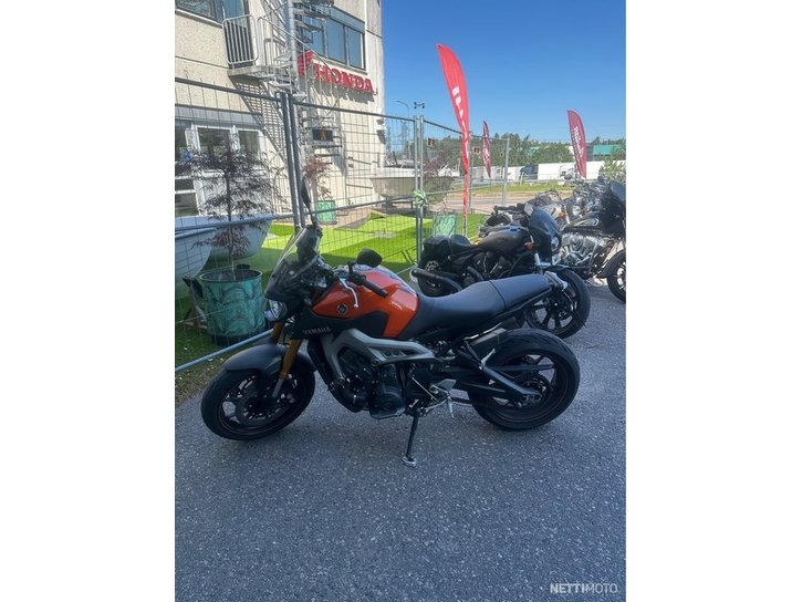 Moottoripyörä Yamaha MT-09 2014 21425247