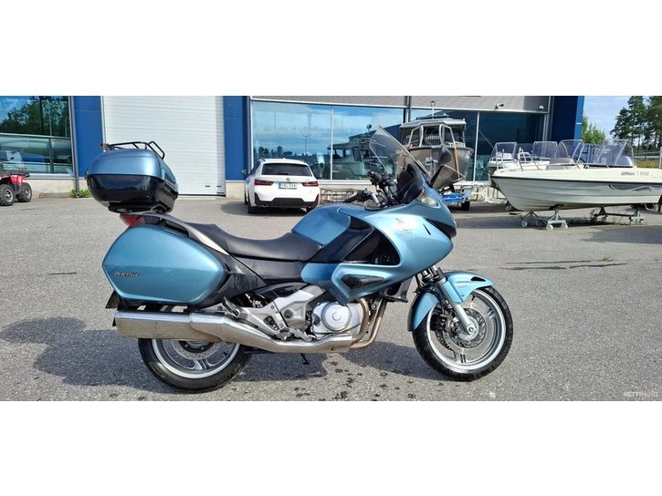 Moottoripyörä Honda NT 2006 21494191