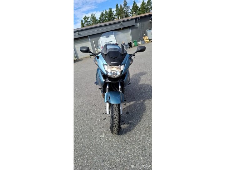 Moottoripyörä Honda NT 2006 21494196