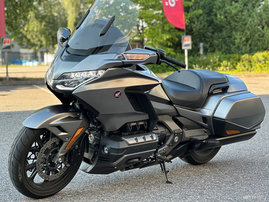 Moottoripyörä Honda GL 2018 21515953