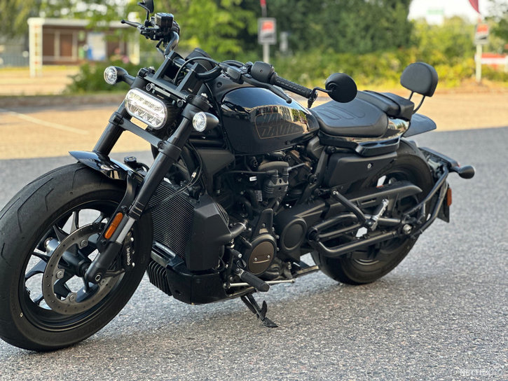 Moottoripyörä Harley-Davidson Sportster 2022 21604509
