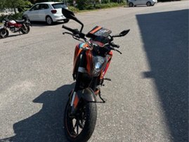 Moottoripyörä KTM 200 2012 21635155