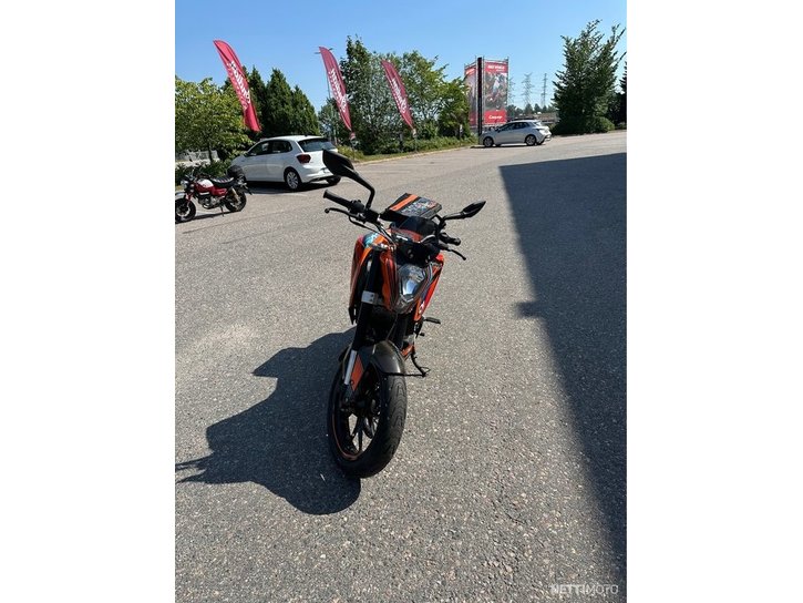 Moottoripyörä KTM 200 2012 21635155