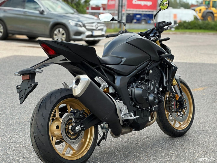 Moottoripyörä Honda CB 2025 21768195
