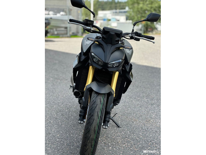 Moottoripyörä Honda CB 2025 21768225