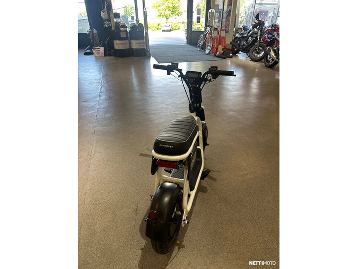 Sähkökulkuneuvot Coopop Cox 2024 21816055