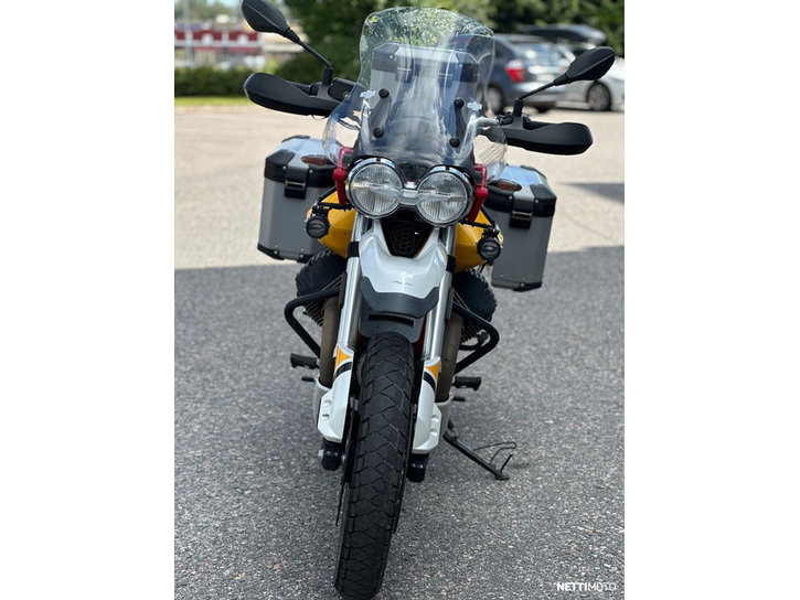 Moottoripyörä Moto Guzzi V85 2020 21952212