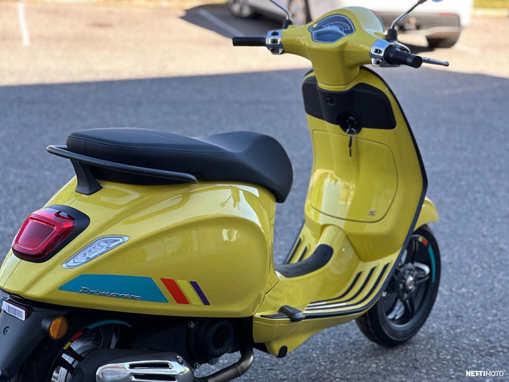 Skootteri Vespa Primavera 2024 22044475