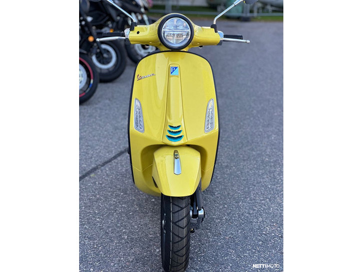 Skootteri Vespa Primavera 2024 22044484