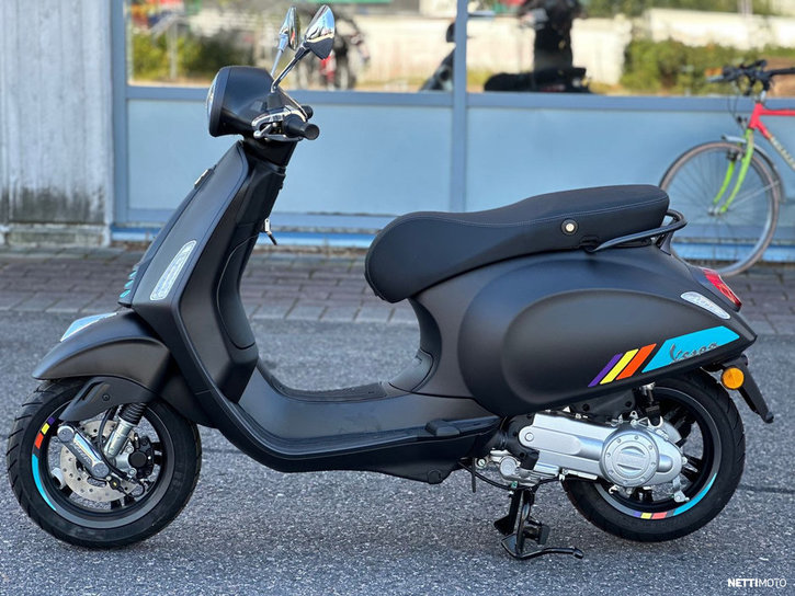 Skootteri Vespa Primavera 2024 22044492
