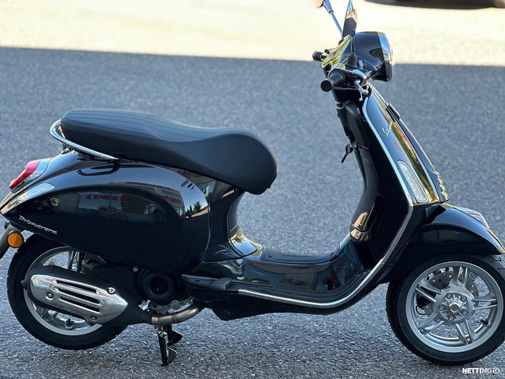 Skootteri Vespa Primavera 2024 22044679