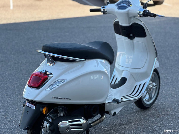 Skootteri Vespa Primavera 2024 22044707