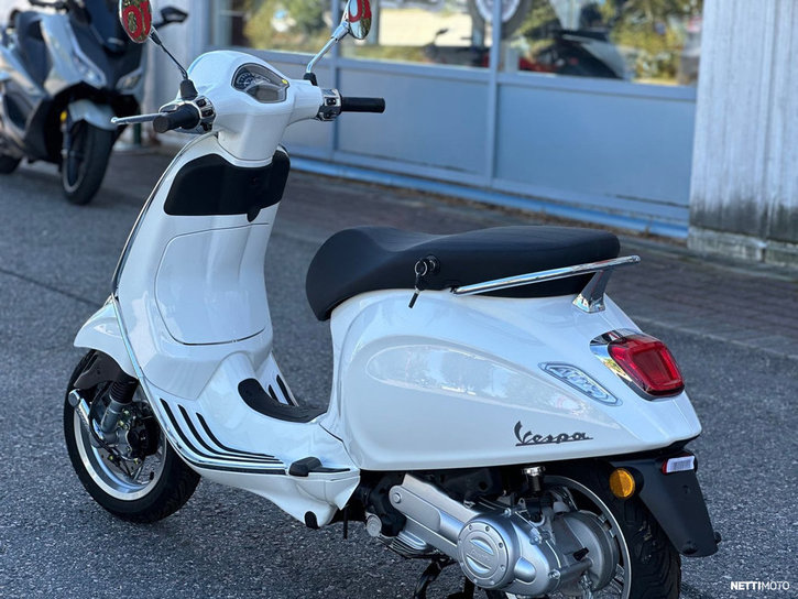 Skootteri Vespa Primavera 2024 22044711