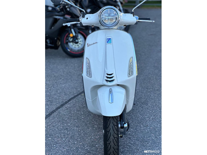 Skootteri Vespa Primavera 2024 22044714