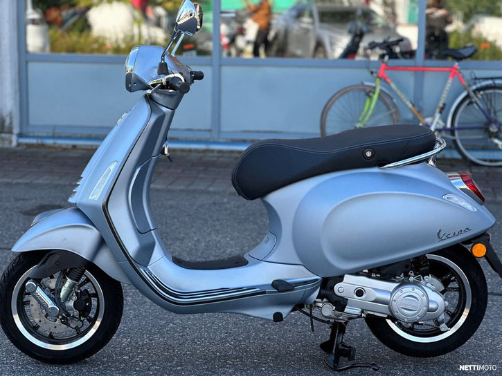 Skootteri Vespa Primavera 2023 22044969