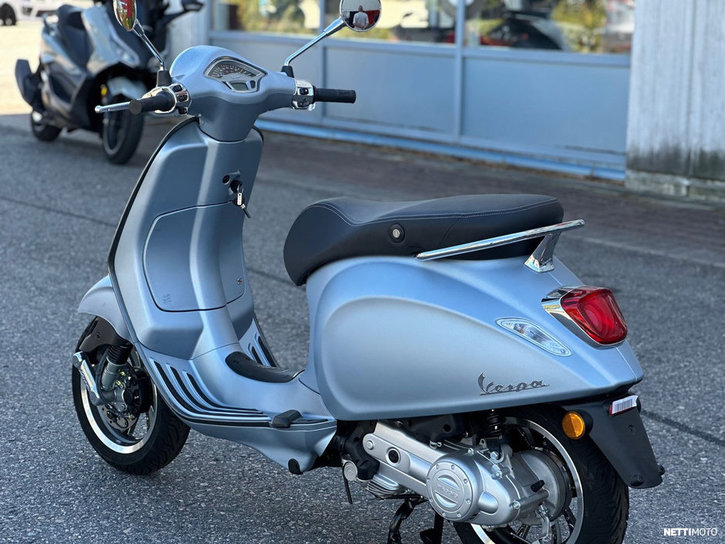 Skootteri Vespa Primavera 2023 22044971