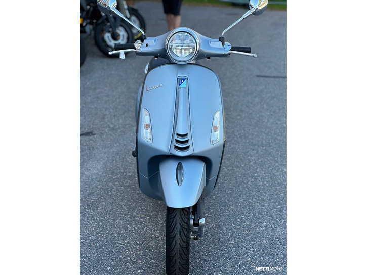 Skootteri Vespa Primavera 2023 22044972