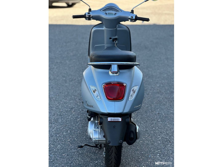 Skootteri Vespa Primavera 2023 22044974