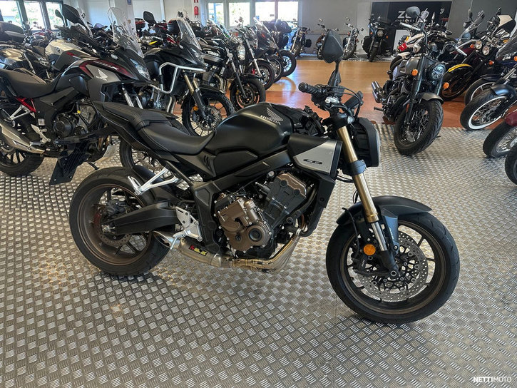 Moottoripyörä Honda CB 2025 22045757