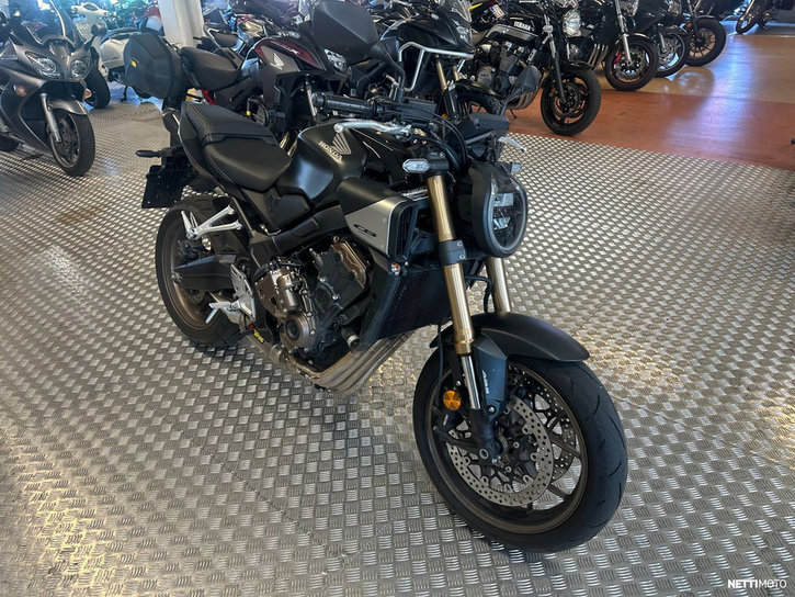 Moottoripyörä Honda CB 2025 22045758