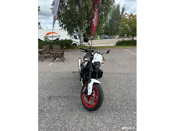 Moottoripyörä Indian FTR 1200 2023 22110921