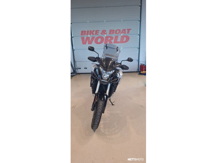 Moottoripyörä Honda VFR 2012 22261105