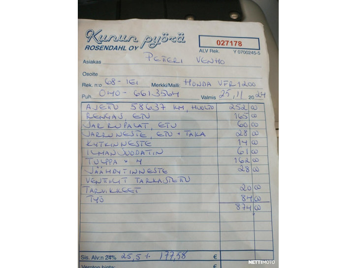 Moottoripyörä Honda VFR 2012 22354610