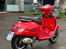 Skootteri Vespa GTS 2022 22298087