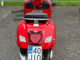 Skootteri Vespa GTS 2022 22298096