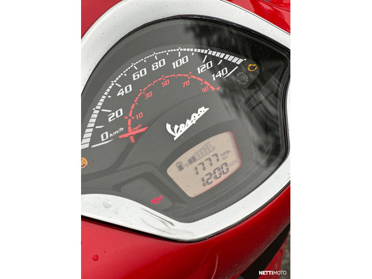 Skootteri Vespa GTS 2022 22298097