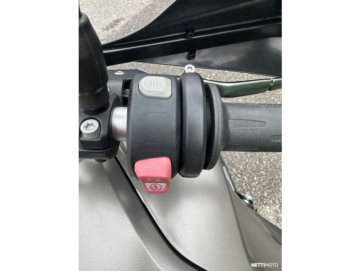 Moottoripyörä BMW F 2013 22334122