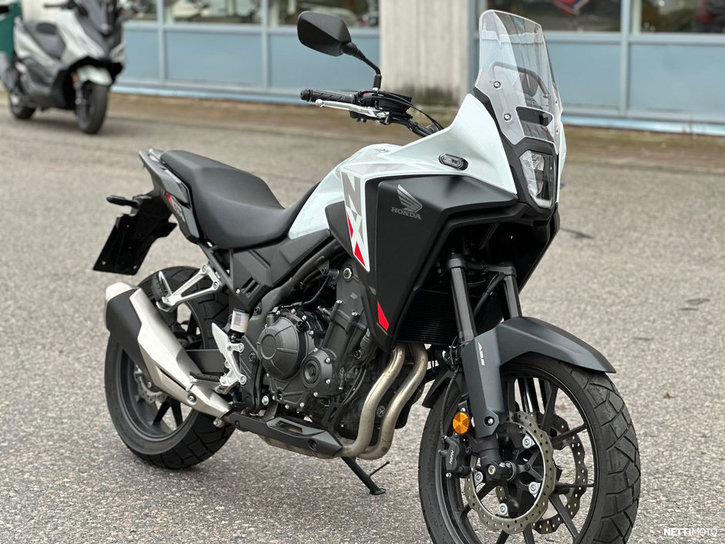 Moottoripyörä Honda CB 2024 22352536