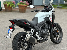 Moottoripyörä Honda CB 2024 22352537