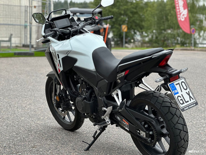 Moottoripyörä Honda CB 2024 22352541