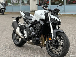 Moottoripyörä Honda CB 2025 22352552