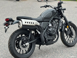 Moottoripyörä Honda CL 2023 22371875