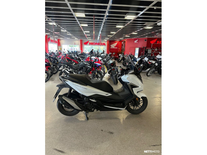 Skootteri Honda Forza 2023 22422354