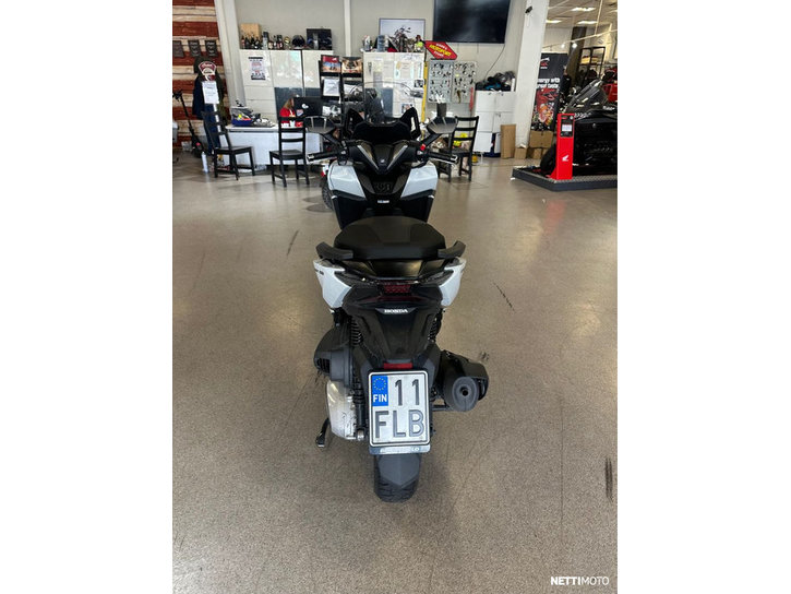 Skootteri Honda Forza 2023 22456107
