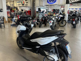 Skootteri Honda Forza 2023 22456112