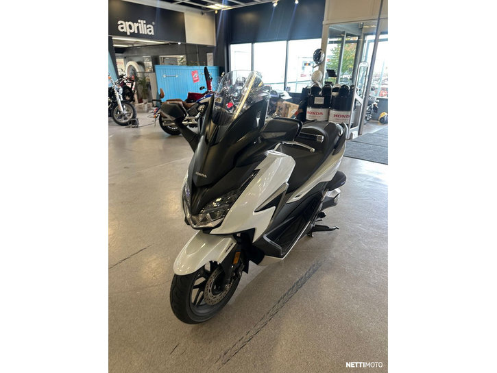 Skootteri Honda Forza 2023 22456114