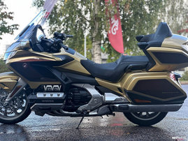 Moottoripyörä Honda GL 2025 22628362