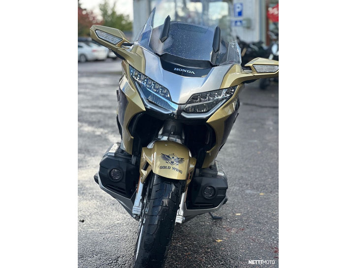 Moottoripyörä Honda GL 2025 22628369
