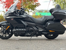 Moottoripyörä Honda GL 2022 22743653