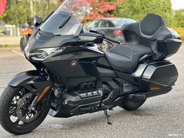 Moottoripyörä Honda GL 2022 22743654