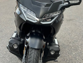 Moottoripyörä Honda GL 2022 22743658